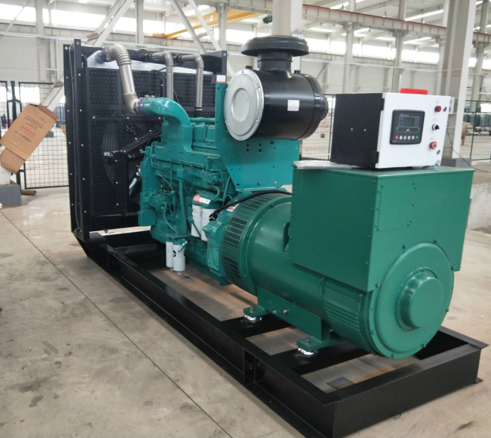 350KW康明斯柴油發(fā)電機(jī)組調(diào)試檢測(cè)完畢待發(fā)成都！