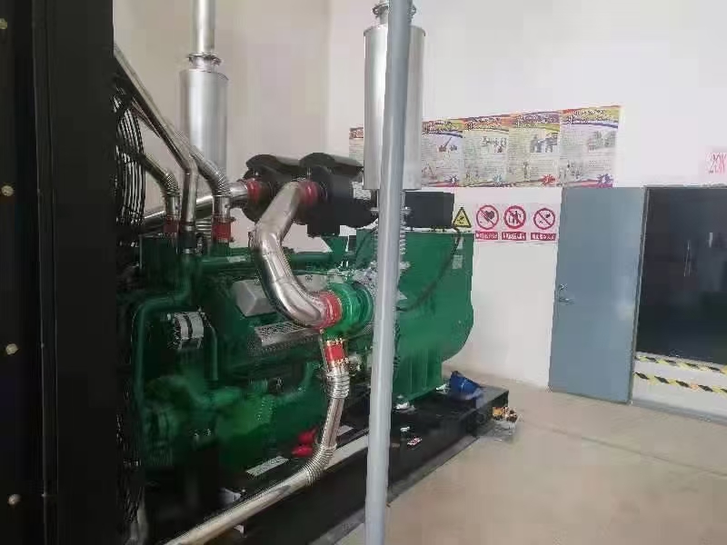 調(diào)試現(xiàn)場(chǎng)，1000KW發(fā)電機(jī)組，完美交付！