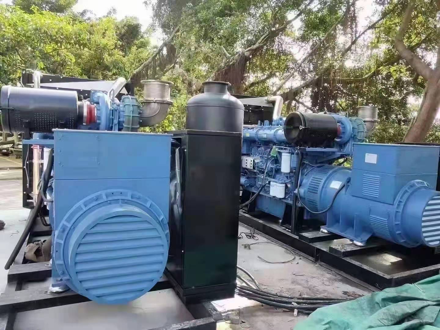 2臺玉柴1000kw柴發(fā)并機(jī)成功，助力廣州白云區(qū)某木業(yè)公司，現(xiàn)場順利通過驗收!