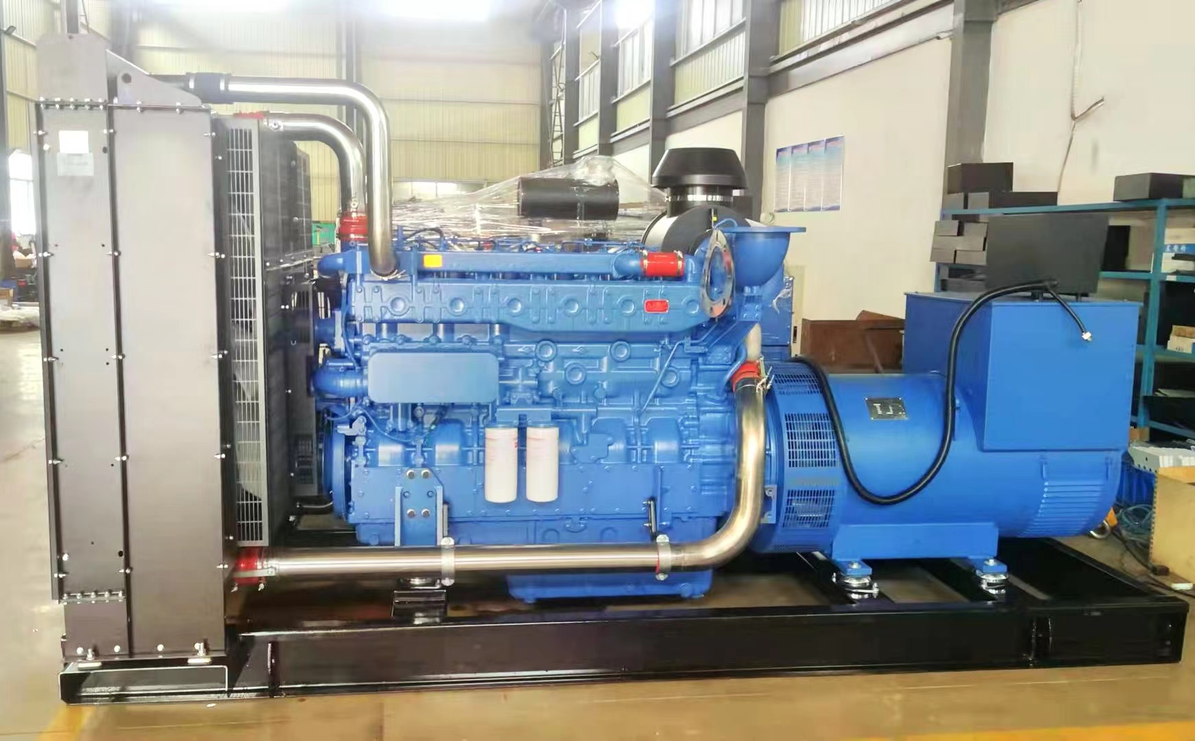 600KW玉柴發(fā)電機組調試現場